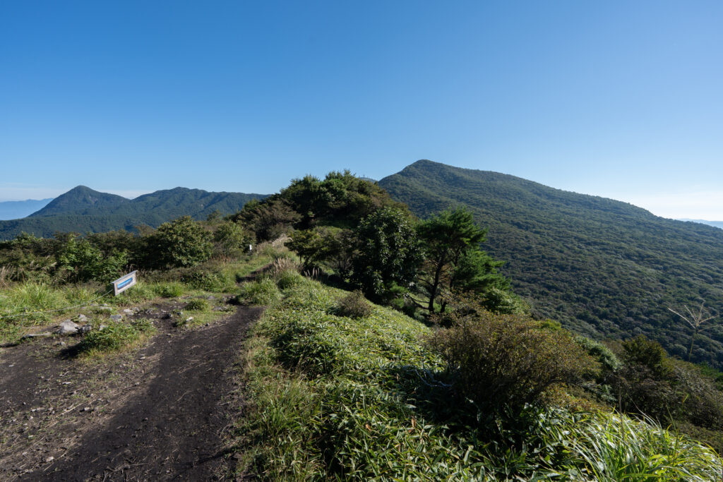 鍋割山
